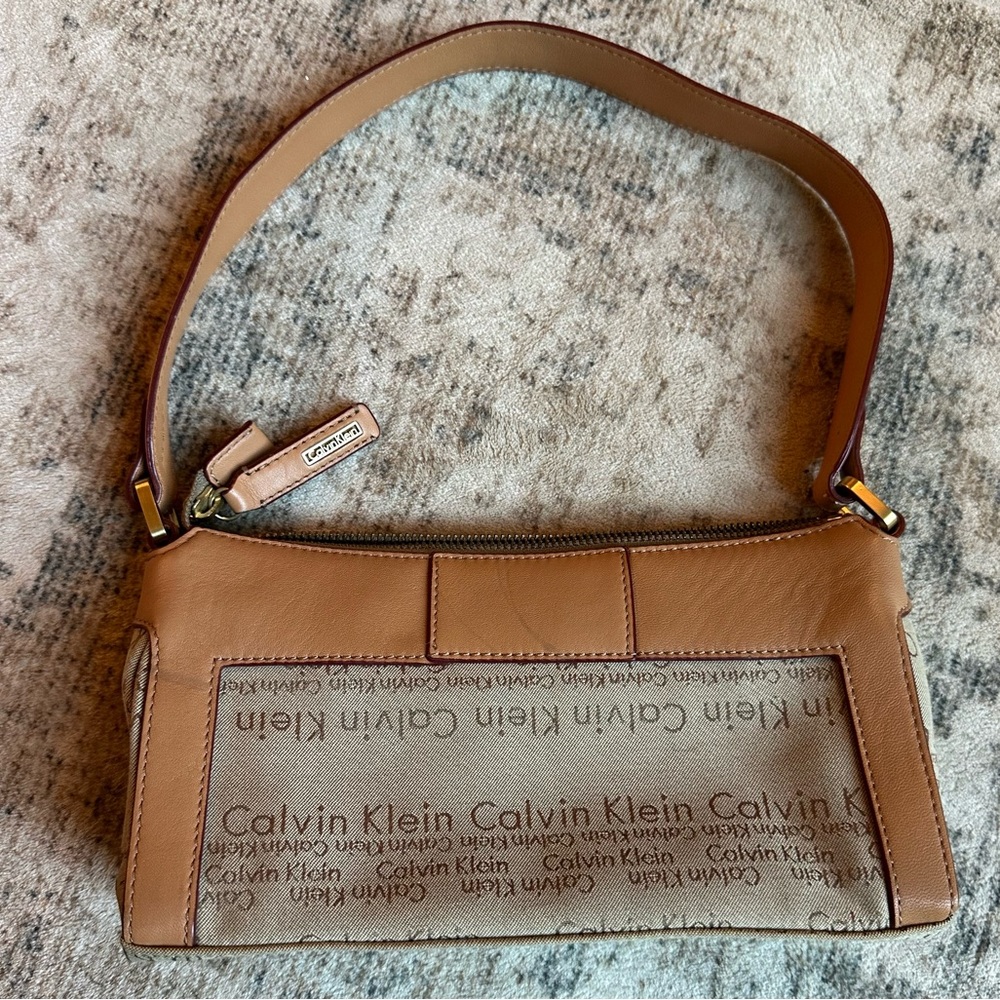 Rare Vintage Calvin Klein Y2K Tan
Monogram Canvas Leather Shoulder Bag Baguette - Picture 3 of 13